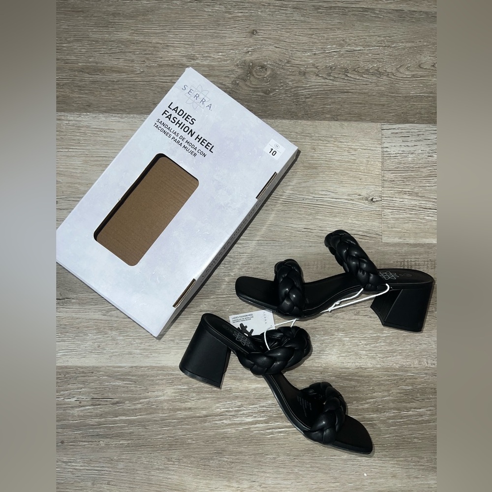 NWT Serra braided strap Block Heel Sandals